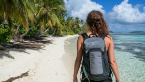 Reizen naar de tropen is belangrijk om je op tijd te laten vaccineren. Sommige vaccinaties zijn verplicht om een land binnen te komen.